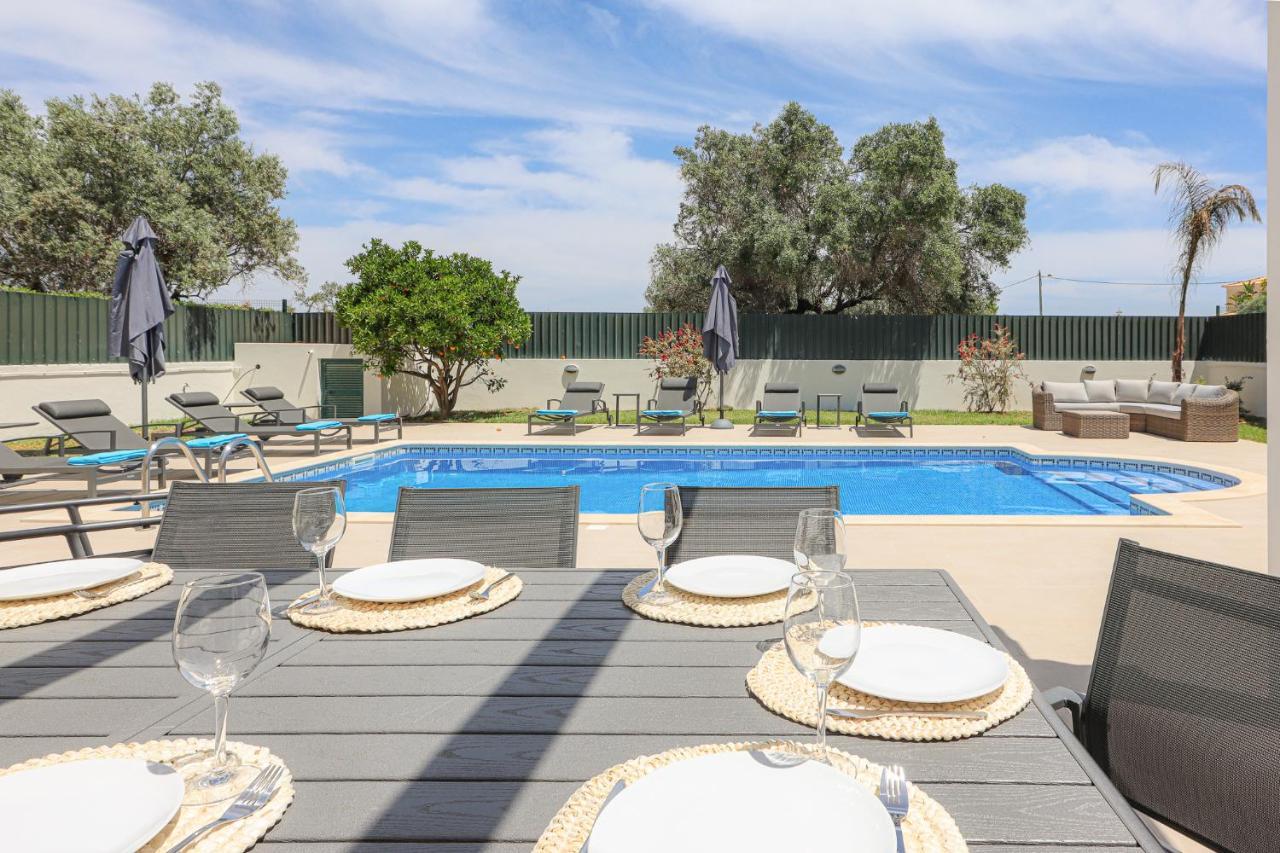 Villa O Sonho Do Algarve - Private Swimming Pool - By Bedzy Albufeira Bagian luar foto
