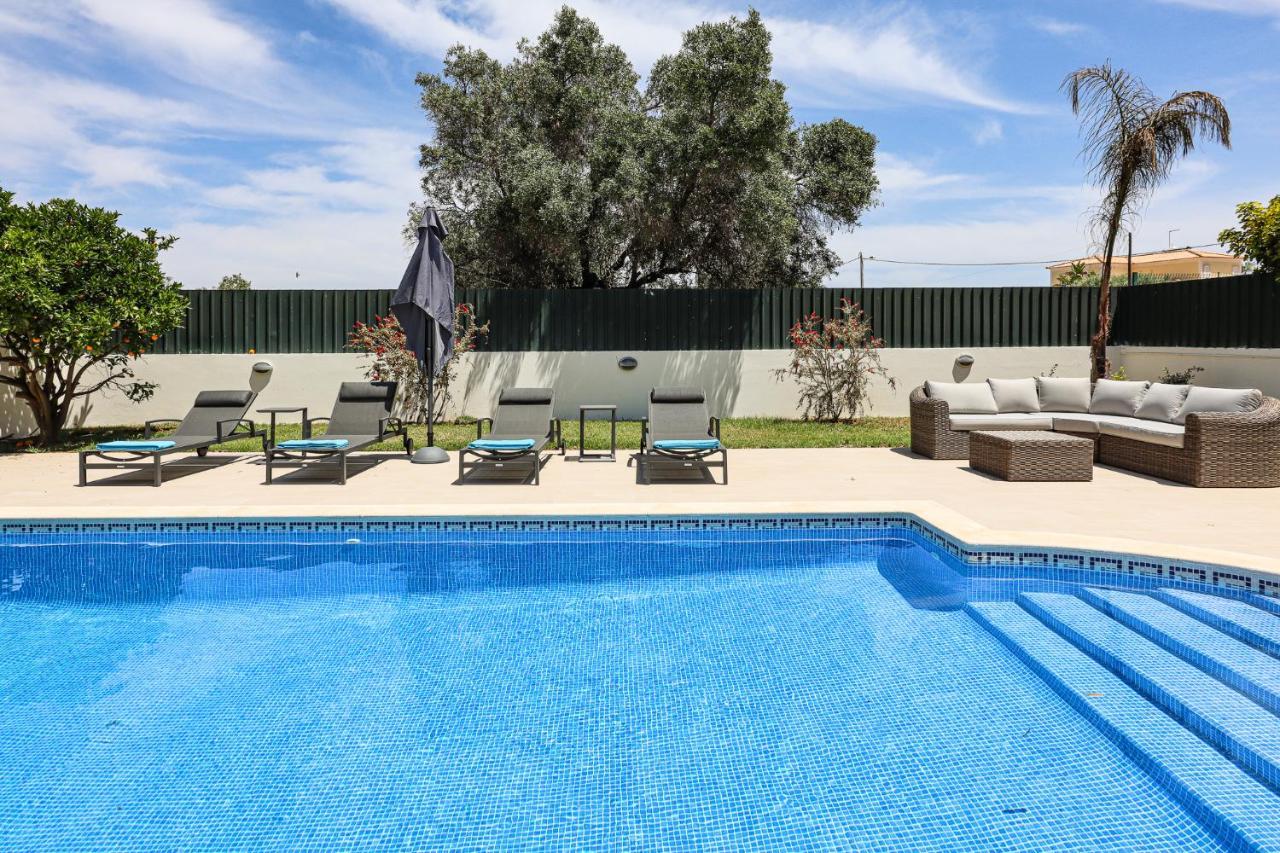 Villa O Sonho Do Algarve - Private Swimming Pool - By Bedzy Albufeira Bagian luar foto